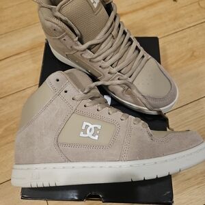 DC Manteca 4 hi Size 7 AFJS100164